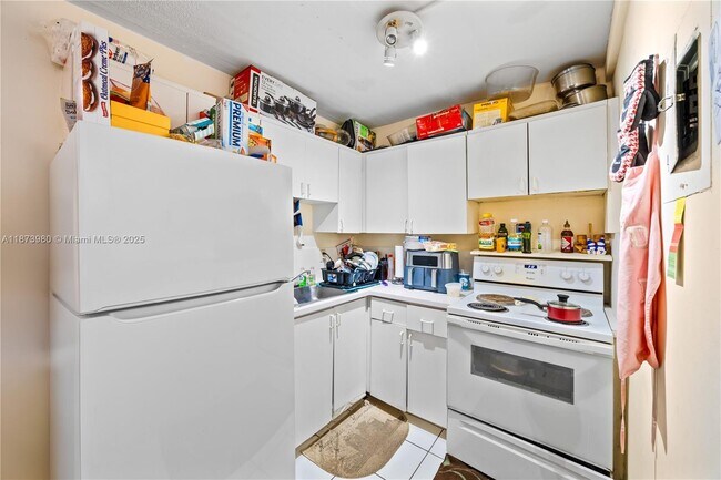 Building Photo - 301 NW 177th St