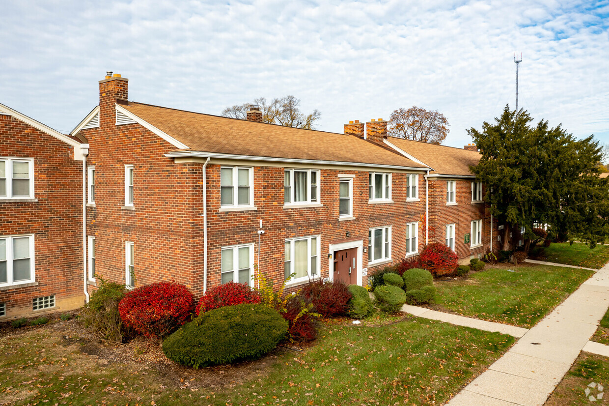 Primary Photo - St. Martins Cooperative