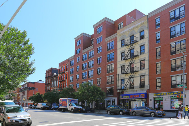 Building Photo - 1405 Fifth Avenue