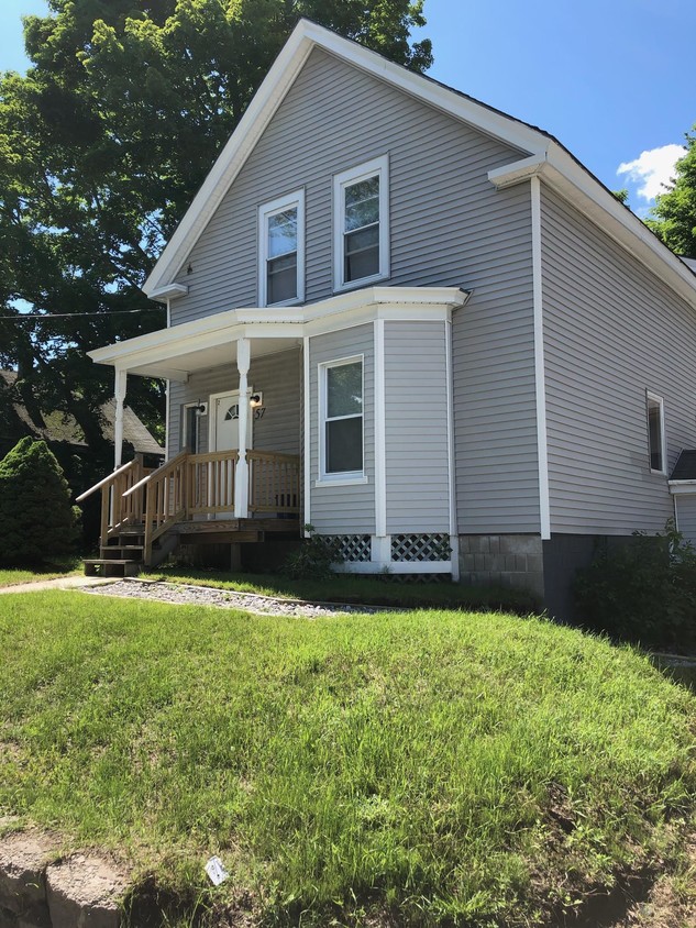 Primary Photo - 57 Lewiston St