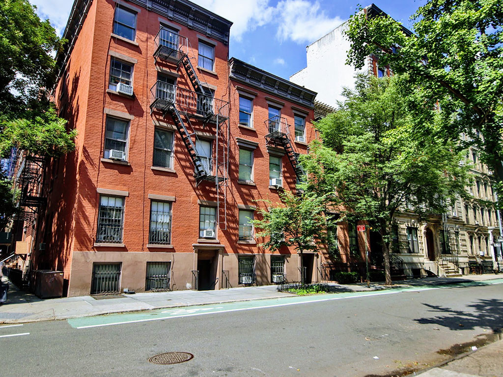 Foto principal - 153 West 10th Street