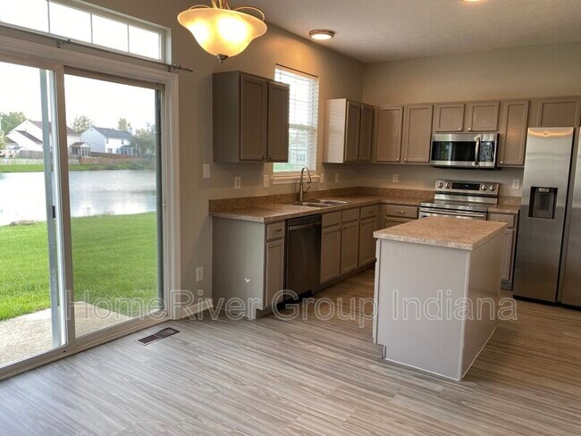 Building Photo - 8127 Castilla Dr