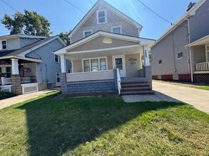 Building Photo - 3623 Behrwald Ave