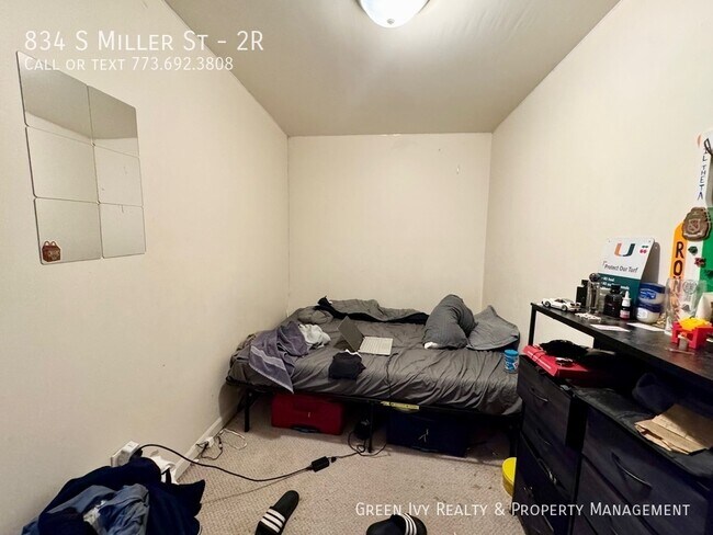 Foto del edificio - 834 S Miller St