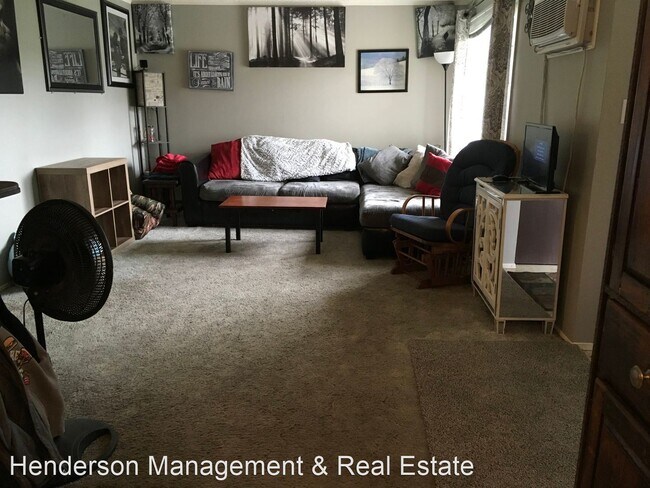 Building Photo - 562-564 Jocelyn Dr