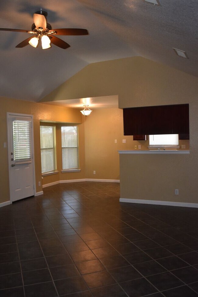 Foto del edificio - Central Texas Property Management. Central...