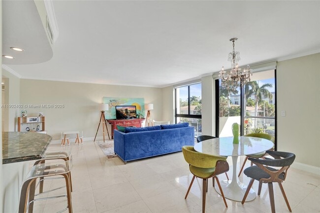 Foto del edificio - 9800 W Bay Harbor Dr