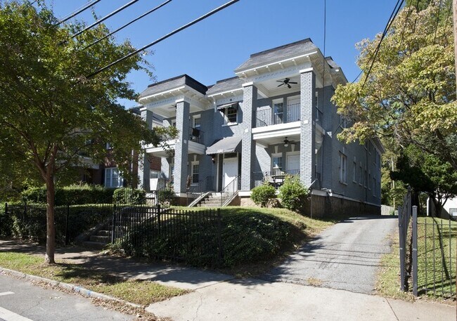 Foto del edificio - 500 Parkway Dr NE