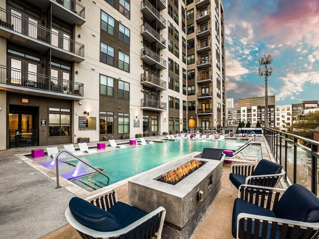 Building Photo - Residences at The Grove