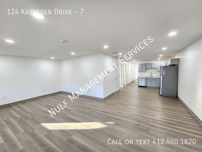 Foto del edificio - 124 Kathleen Dr