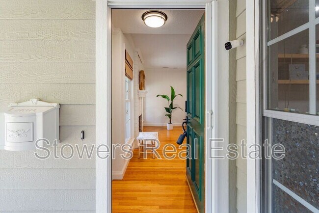Foto del edificio - 1413 Goleta Ct