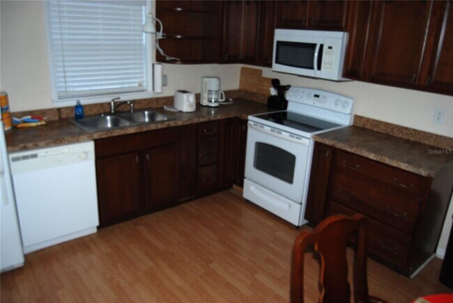 Foto del edificio - 4300 W Hwy 329