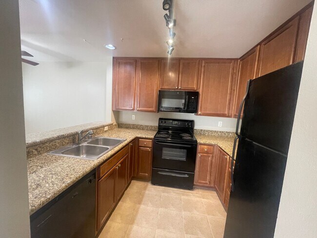 Building Photo - Upgraded Condo in the Hills of Escondido!