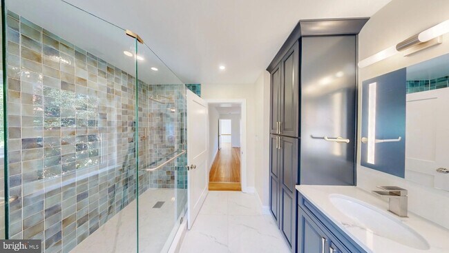Building Photo - 11 Indian Spring Dr