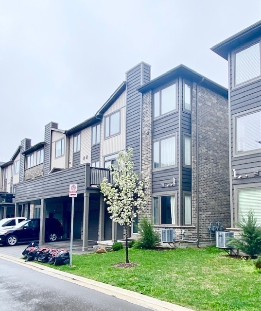 Building Photo - 1960 Dalmagarry Rd