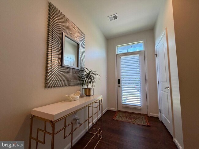 Foto del edificio - 43405 Southland St