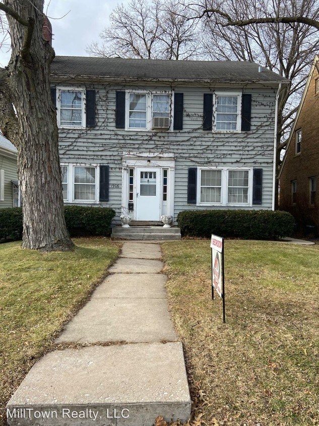 1906 24th St, Rock Island, IL 61201 Room for Rent in Rock Island, IL