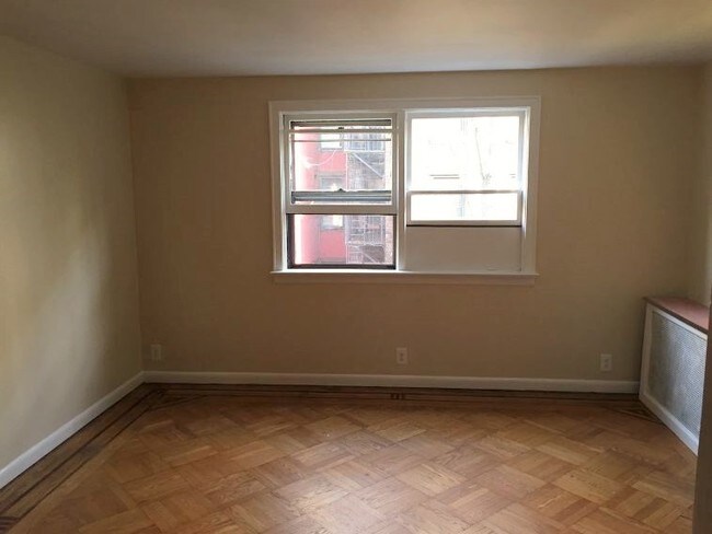 Foto del edificio - 1221 Bloomfield St