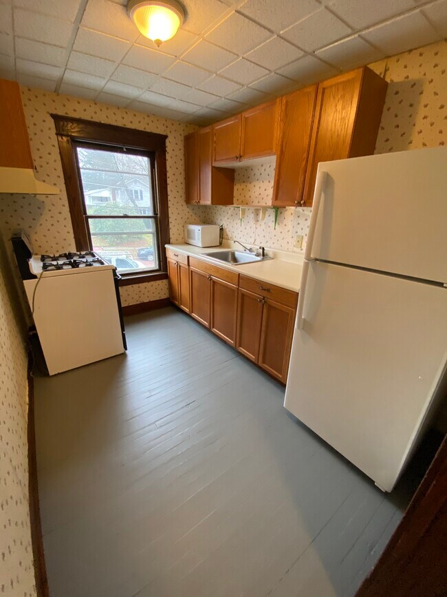 636 Cullum St Unit 636, Meadville, PA 16335 Apartments in Meadville