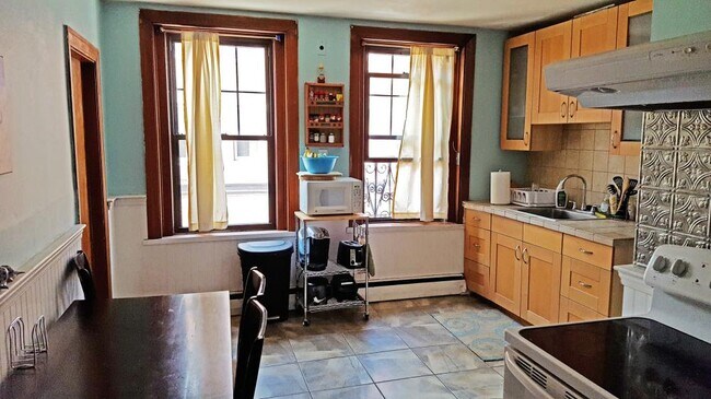 4 bedroom in Boston MA 02113 - 4 bedroom in Boston MA 02113 Apartment
