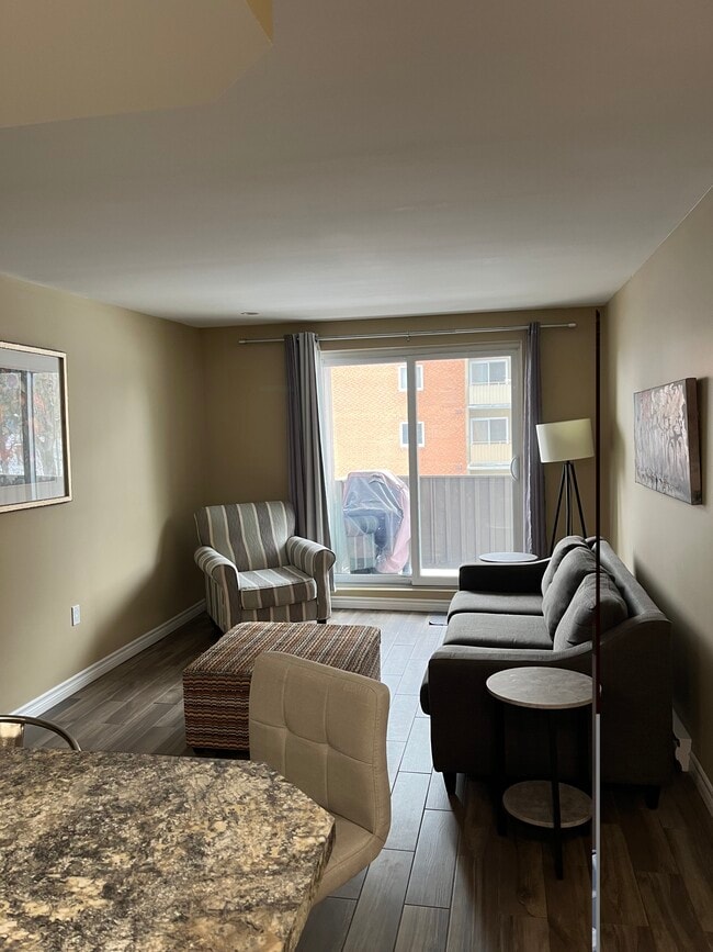 Building Photo - 1100 Jalna Blvd