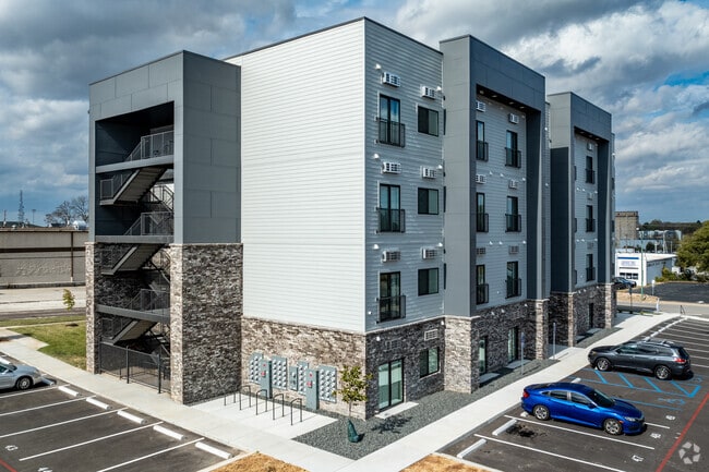Building Photo - Spirit Of St Louis Apartments