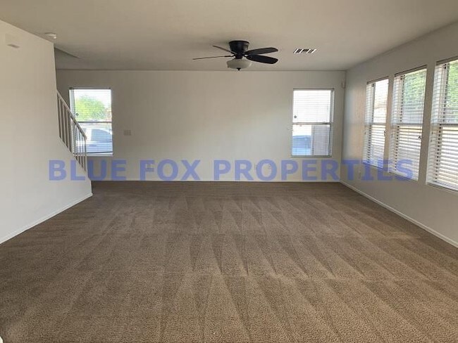 Building Photo - 1543 E Melridge St