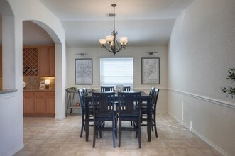 Building Photo - 108 Cove Cir