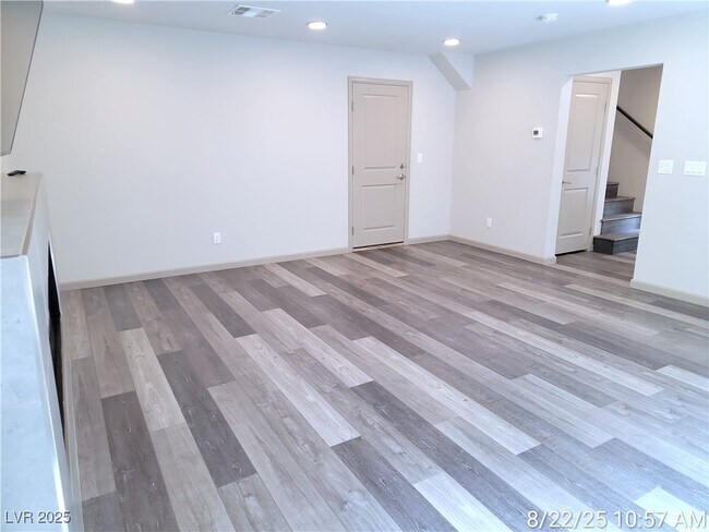 Building Photo - 8037 Misty Canyon Ave