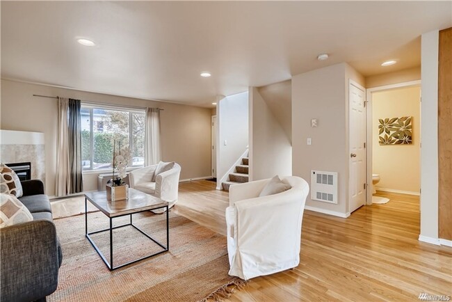 Foto del edificio - 4Bd/3.25Ba Seattle Townhouse