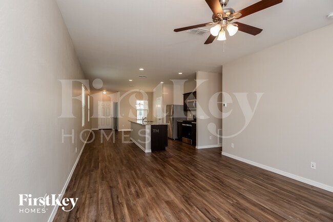 Building Photo - 354 W Powell Dr