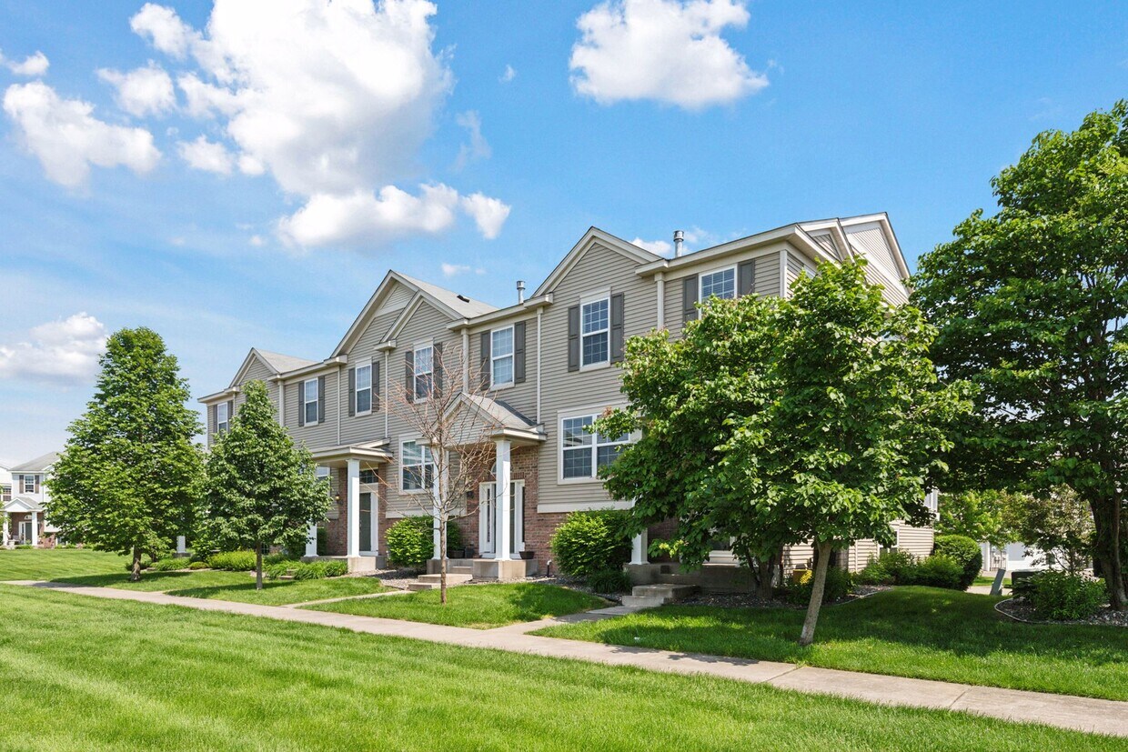 Foto principal - 15146 Fanning Dr N