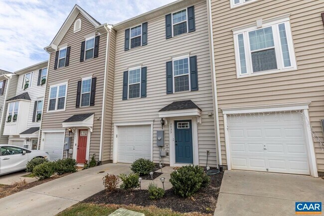 Foto del edificio - 2033 Elm Tree Ct