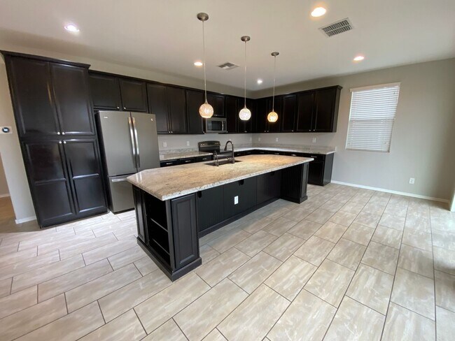 Foto del edificio - Fincher Fields Home: