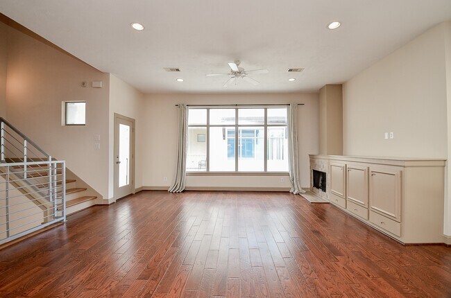 Foto del edificio - 5311 Lillian St