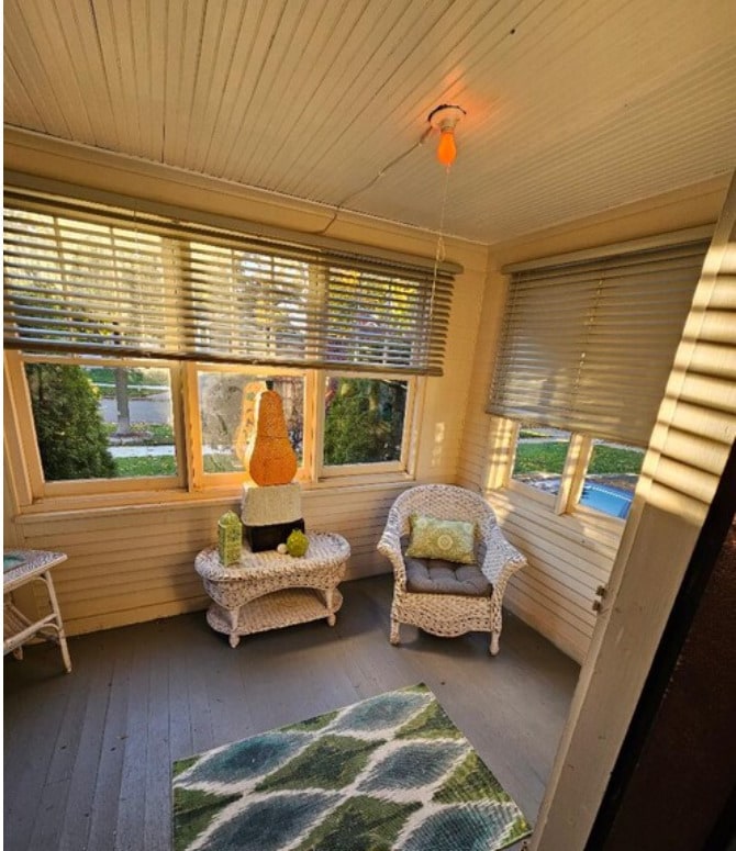 2006 N 84th St Unit 1, Wauwatosa, WI 53226 Apartments in Wauwatosa, WI