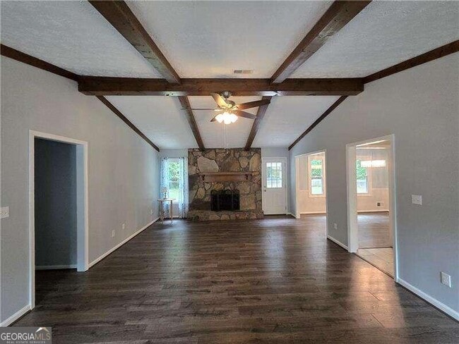 Building Photo - 3247 Mountain Hollow Dr