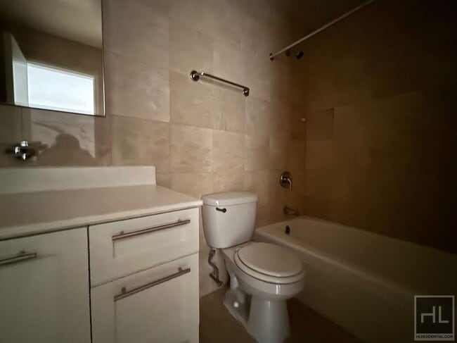 Building Photo - Fourth Avenue