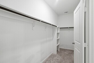 Building Photo - 6815 Ivory Sedge Trl