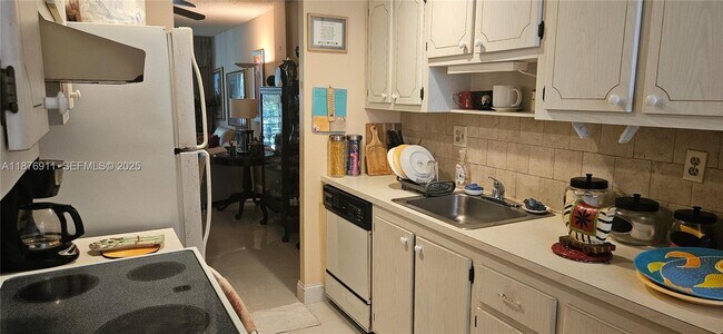 Foto del edificio - 2649 NW 48th Terrace