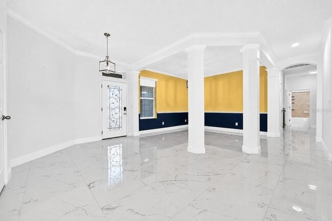 Building Photo - 2260 Pickford Cir