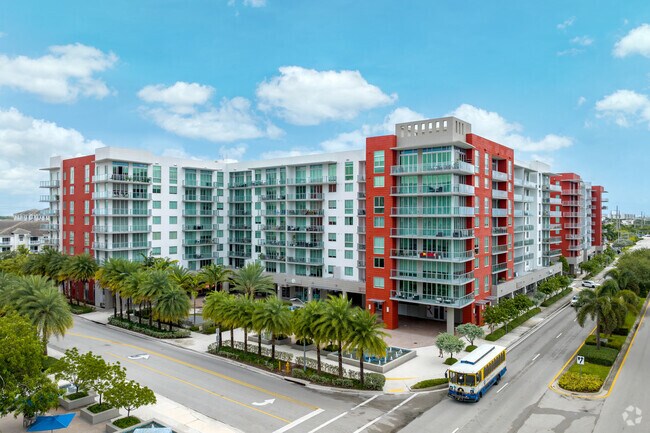 Building Photo - Midtown Doral