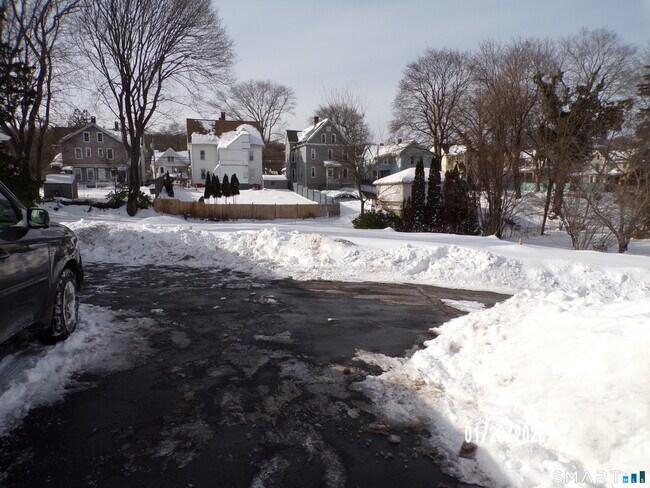 Foto del edificio - 17 Holbrook St