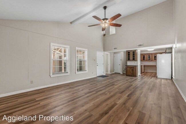 Foto del edificio - 3 br, 2 bath House - 2924 Cherry Creek Cir