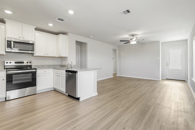 Foto del edificio - 8203 Burnt Orchid Dr