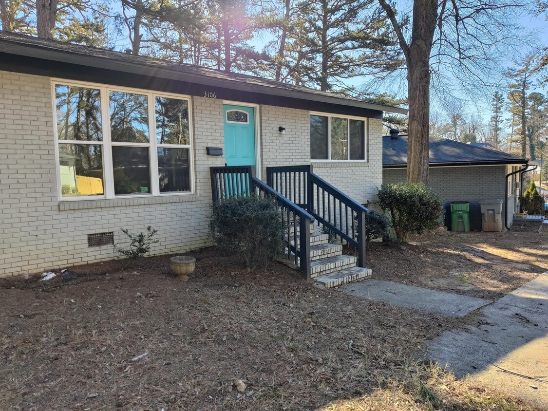 Primary Photo - 3106 Erskine Dr