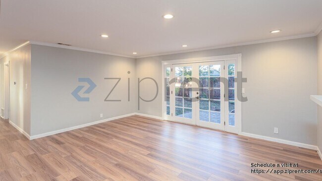 Foto del edificio - 1861 Briarwood Dr