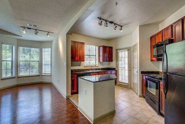 Foto del edificio - Estates at Canyon Ridge