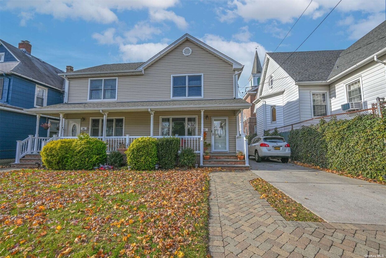 Foto principal - 44 Violet Ave