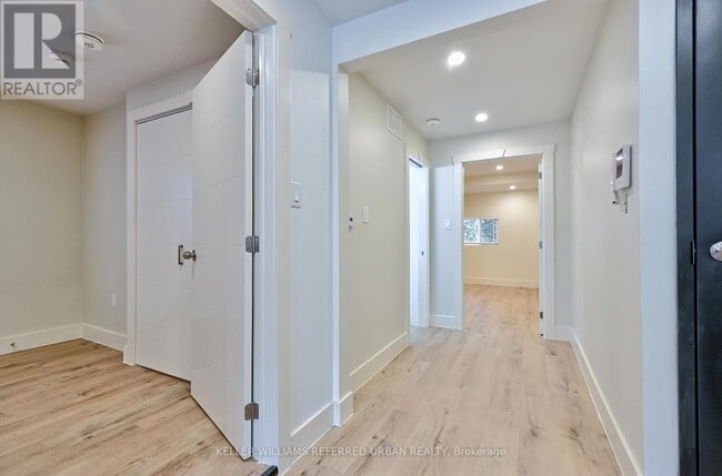 Building Photo - 28-28 Silverthorn Ave
